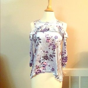 Light blue floral open shoulder 3/4 length sleeve